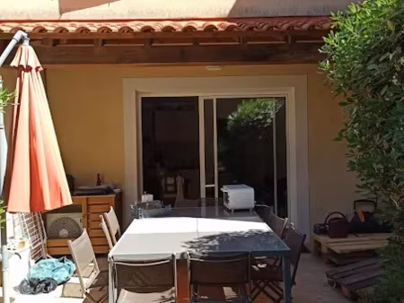 location meublée maison 5 pièces 80 m² à martigues (13500)  1 670 €
