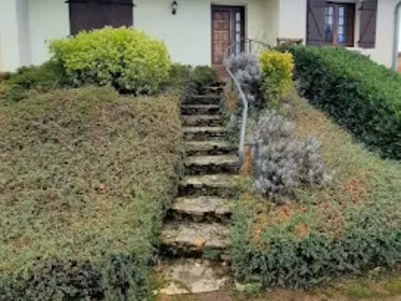 location maison 6 pièces 127 m² à saint-martin-en-bresse (71620)  920 €