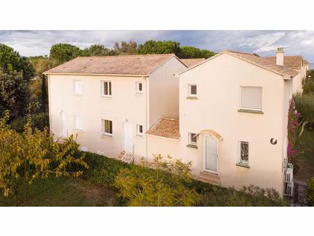 maison t4 avec jardin à 100m de la plage