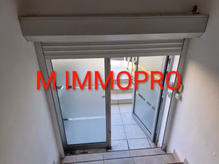 vallauris 06220 proche a8 bureaux de 92 m2 à louer