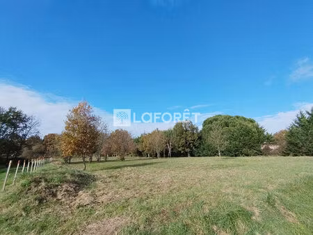 terrain castelsarrasin 480 m2 environ - viabilisé