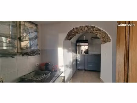 studio à louer à l'année