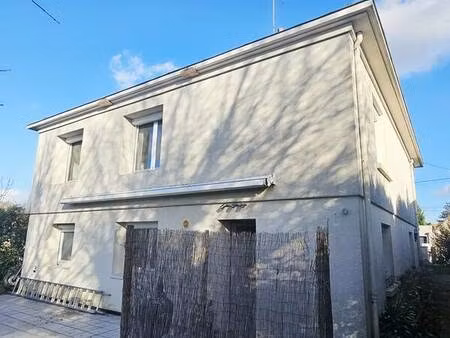 maison la ville aux dames proche leclerc