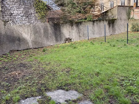 appartement de plein pied avec jardin labastide-rouairoux