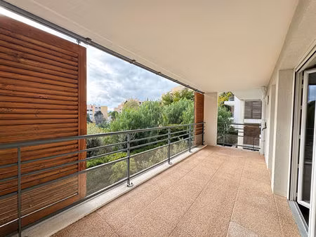 a louer vert beaumont 13012 appartement type 2 avec terrasse et garage