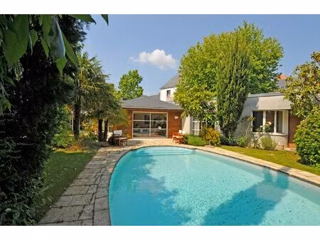 st donatien maison avec piscine et garages