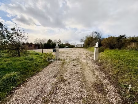 exclusivité - terrain de 1600m2 avec eau et électricité à vendre huelgoat (29)