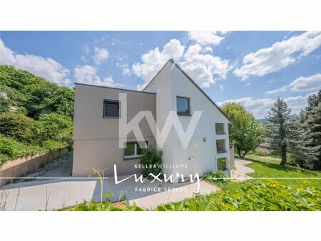 vente : maison de 6 pièces (172 m²) à durtol