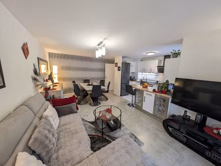 à découvrir en exclusivité cet appartement f3 avec jardin