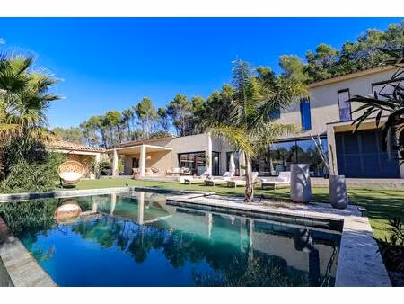 magnifique villa contemporaine 175m2 sur terrain 2500m2 avec piscine
