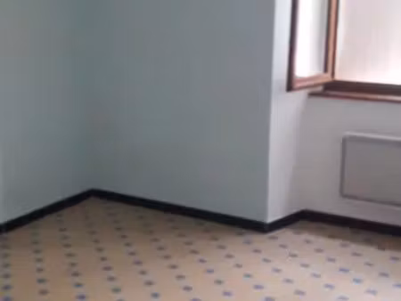 location appartement 3 pièces 50 m² à largentière (07110)
