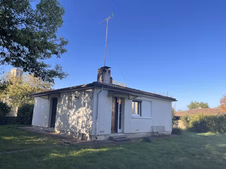 charmante maison de plain-pied 68 m² – t3 – jardin clos – proche mauvezin