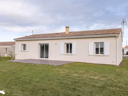 vente maison 4 pièces 90 m² à landes (17380)  195 064 €