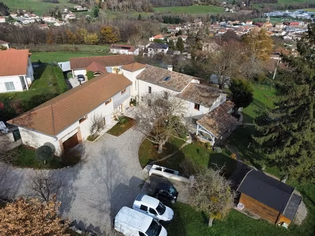 maison 8 pièces - 345 m²