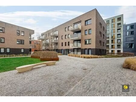 gelijkvloers app.: 1 slk en t