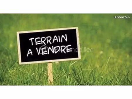 terrain 586 m² boisredon