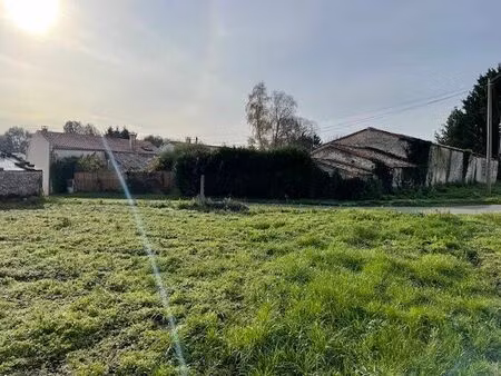 vente terrain 537 m² romegoux (17250)