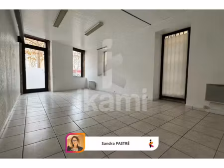 romans. local commercial à louer