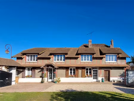 27530 ezy-sur-eure - maison familiale avec jardin et grand terrain  4 chambres
