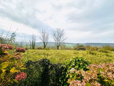 propriété de loisirs à proximité de pont l'evêque avec très jolie vue et son bâtiment