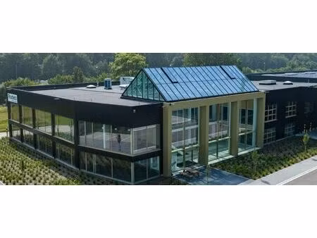 gerenoveerd bedrijfsgebouw