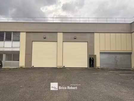 a vendre - cellule d'activités avec une hauteur de 6 m - saint-priest