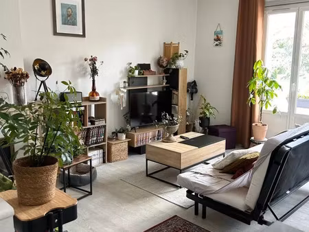 location appartement 3 pièces 65 m² à le puy-en-velay (43000)