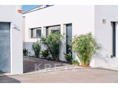 vente maison piscine à nantes (44000) : à vendre piscine / 270m² nantes