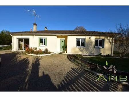 vaste plain pied et terrain constructible pumoyen