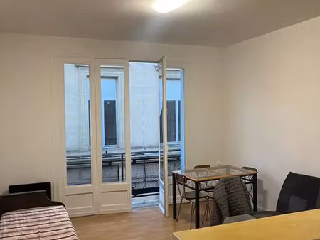 location appartement 2 pièces 35 m² à villeneuve-sur-lot (47300)