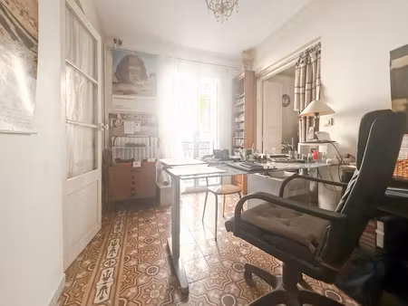 ensemble de 3 logements: soit deux t3 et un t2 avec deux garages et cave