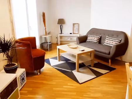 location appartement 2 pièces 45 m² à saint-ouen (93400)  1 135 €