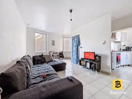 immeuble de deux logements  espace extérieur et garage