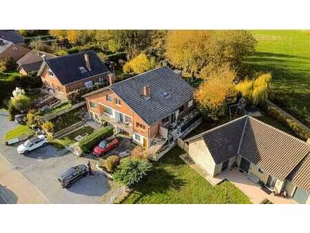 superbe maison + studio  située à waudrez