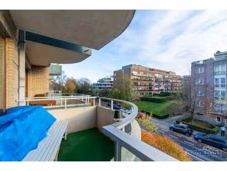 stockel - apartement 1 chambre + terrasse orientée sud