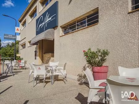 vente murs commerciaux 900 m²