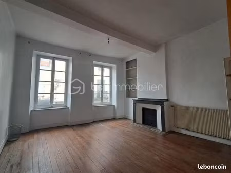 immeuble 16 pièces 363 m²