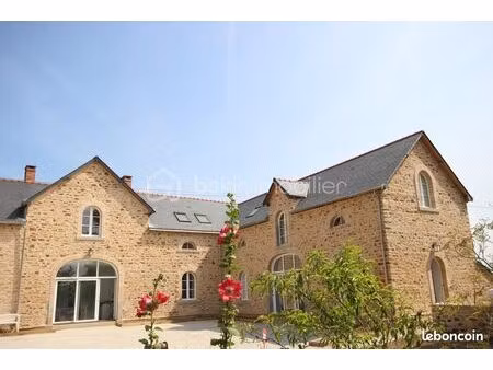 immeuble 11 pièces 253 m²