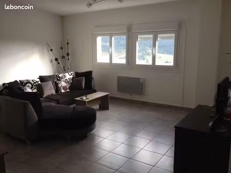 t3 dans immeuble mende 48000