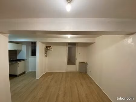 maison de village 3 pièces 50 m²