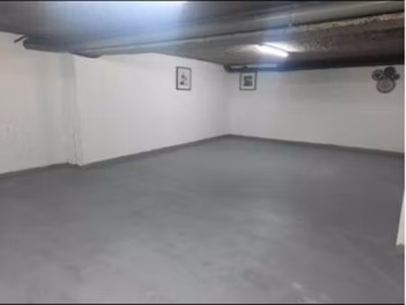 garage parking fermé sécurisé