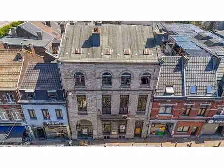 ancienne banque à réinventer : 790m² de potentiel unique !