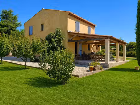 belle villa 124 m² avec garage sur un terrain de 3600 m² - aurel 84390 399000