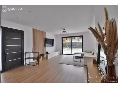 pavillon contemporain de 145m² avec 500m² de terrain