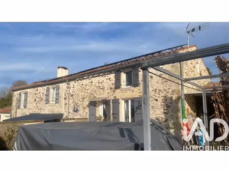 vente maison 5 pièces 163 m² mervent (85200)