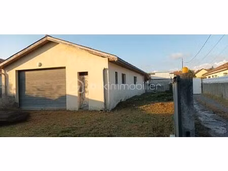 exclusivite special investisseur batiment de 110 m2 sur terrain d'environ de 330 m2