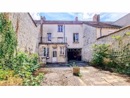 maison de ville de 90 m² à puiseaux