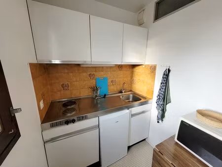 studio partiellement meuble dans residence avec ascenseur - jaude