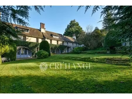 propriété de caractère à rénover au cœur du parc du vexin