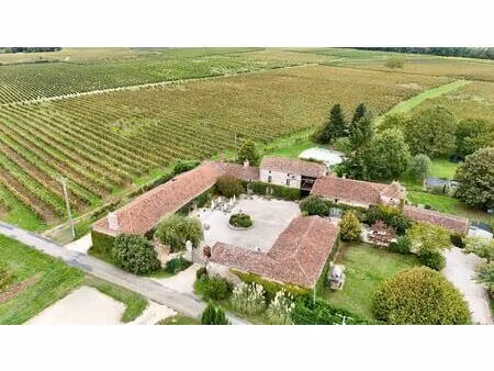 domaine ancienne ferme viticole gîte